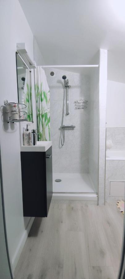 Studio Propre Et Cosy Le Mesnil-en-Vallée Dış mekan fotoğraf